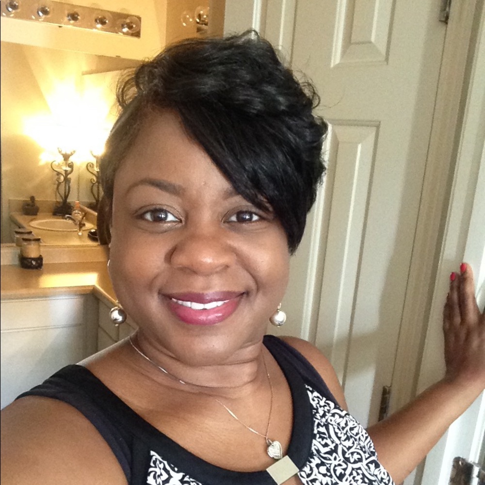 Meet your Posher, Latasha
